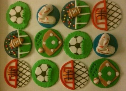 KIDS CAMP- Sports Themed Cupcakes