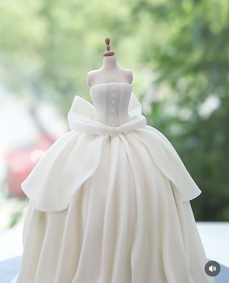 dress cake dress cake