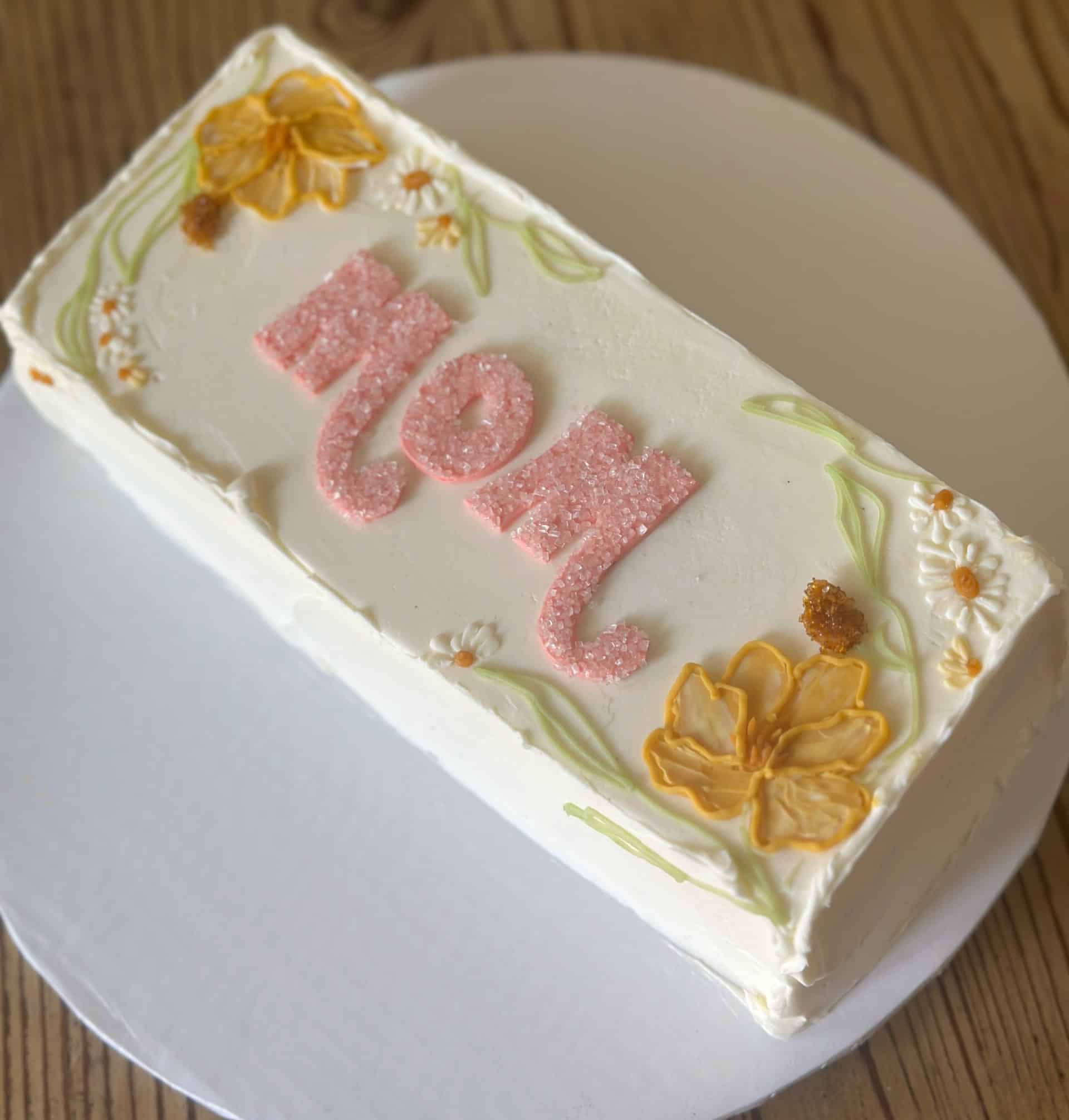 mom floral cake