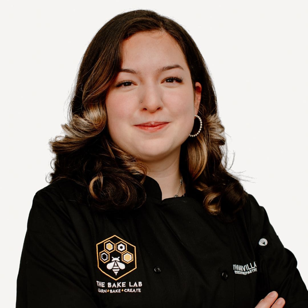 High-quality cake decorating tools and supplies for professional bakers and cake enthusiasts.