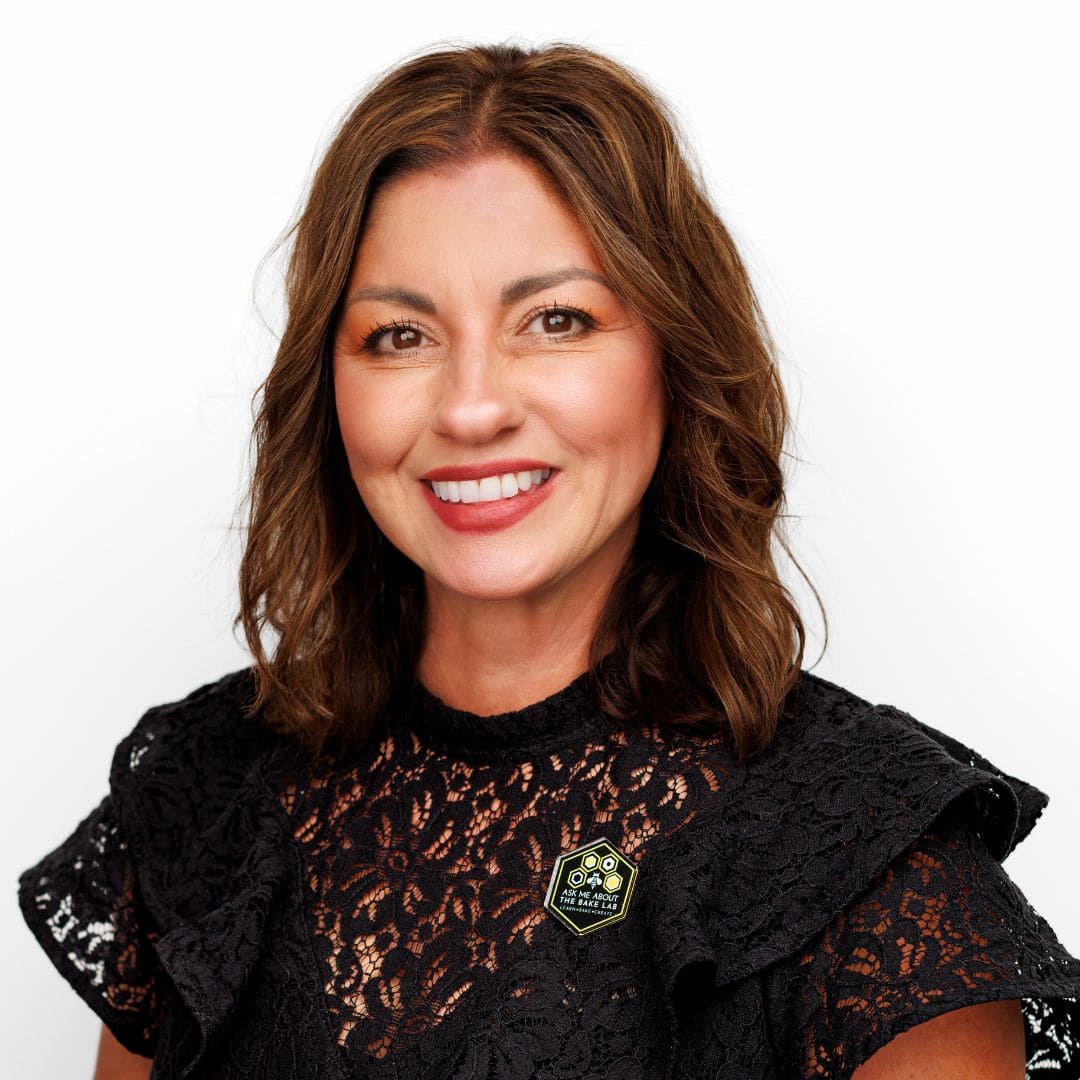 Premium cake decorating tools, edible supplies, and cake toppers for custom cakes and baking needs.