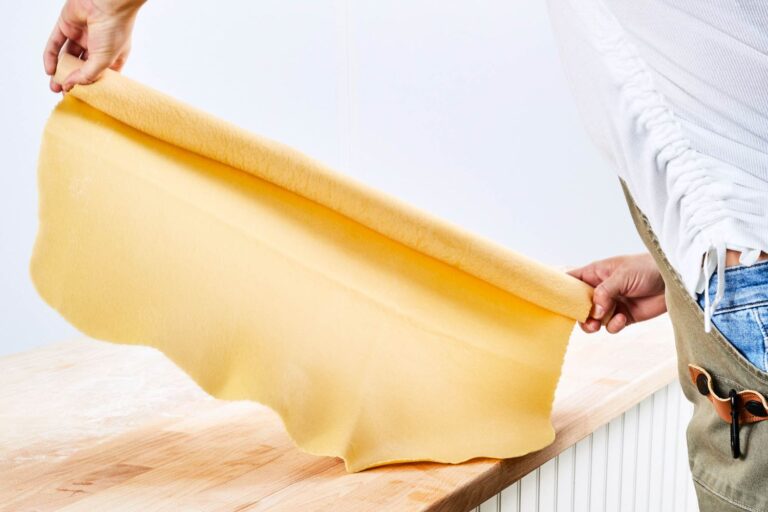 Versatile cake decorating sponge for bakers, bakeries, and cake artists ideal for creating custom cakes, fondant overages, and intricate cake decorations.